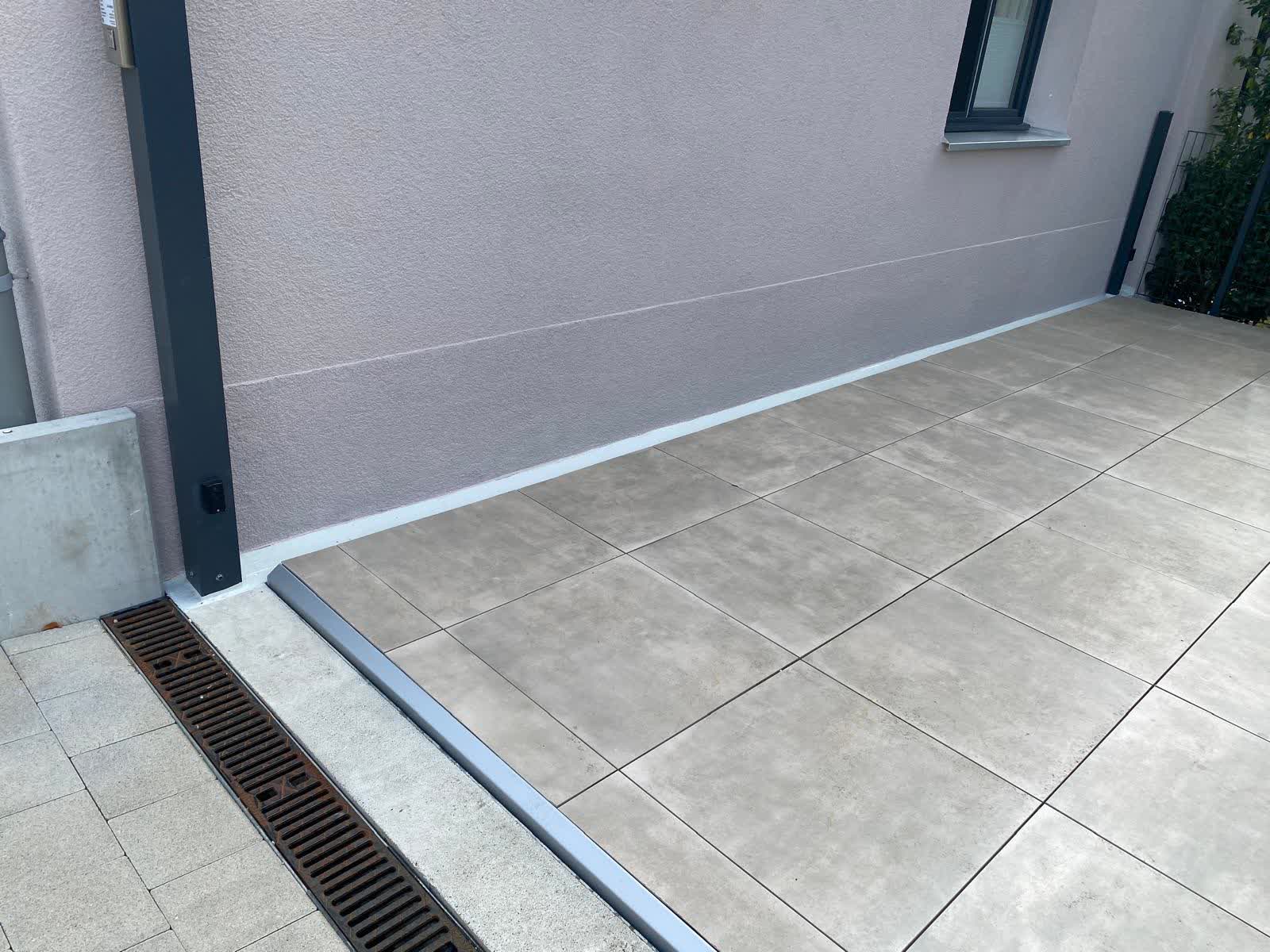 Reparierter Sockelbereich nach Wasserschaden in Winterthur